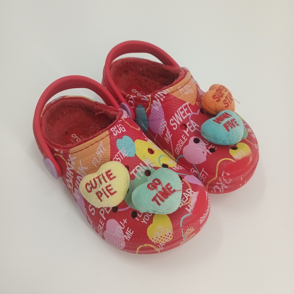 Crocs Kids Classic Lined Clog Red Valentine Conversation Heart Candy C11